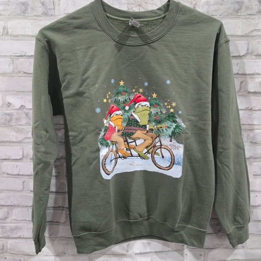 Vintage Frog and Toad Sweatshirt Unisex Size Small Green Graphic Patch Fleece Li